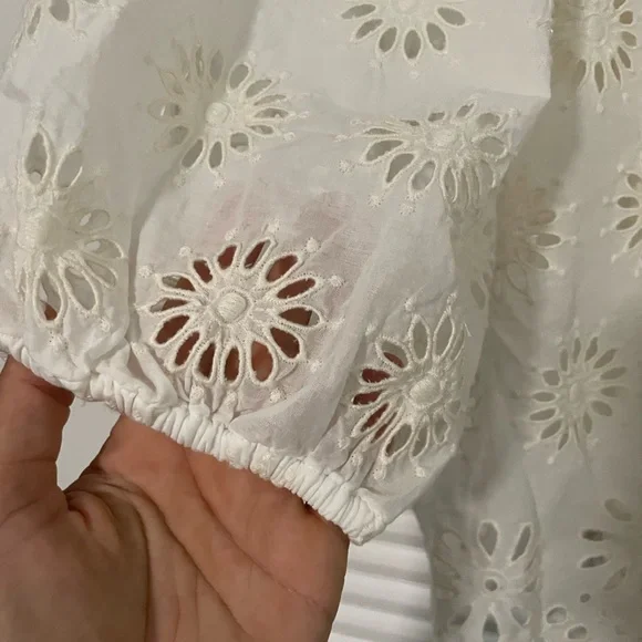Madewell Embroidered Shirred Puff Sleeve Top - Picture 12 of 16